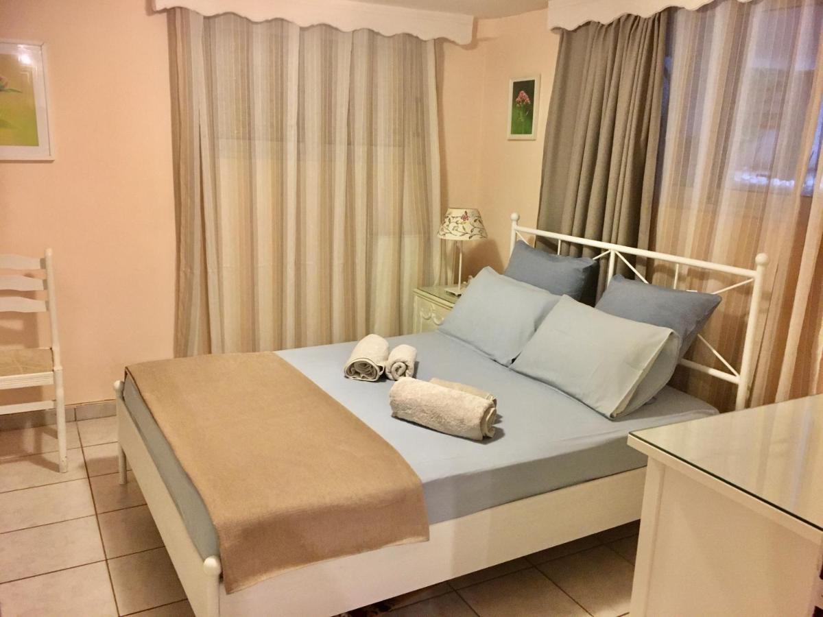 Apartment Near Airport And Beach Artemida  Exterior foto