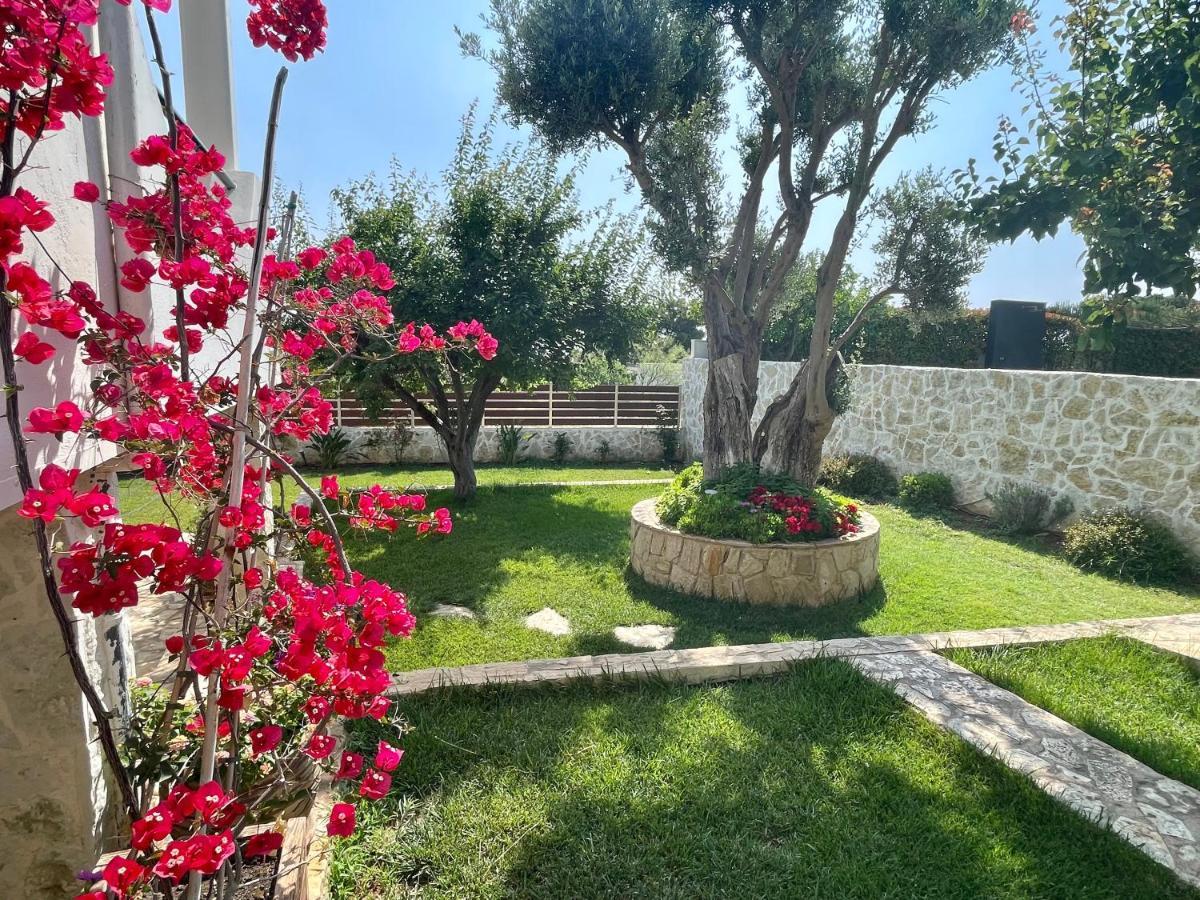 Apartment Near Airport And Beach Artemida  Exterior foto